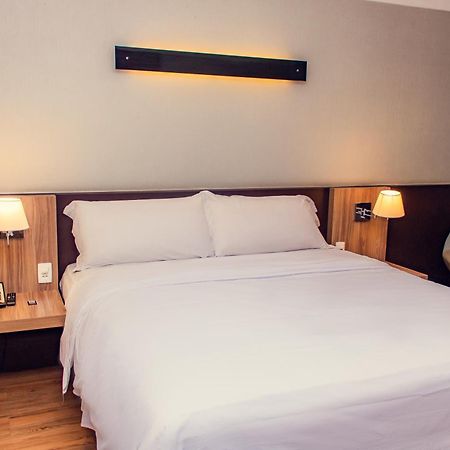 Delmond Hotel Κουιαμπά Εξωτερικό φωτογραφία