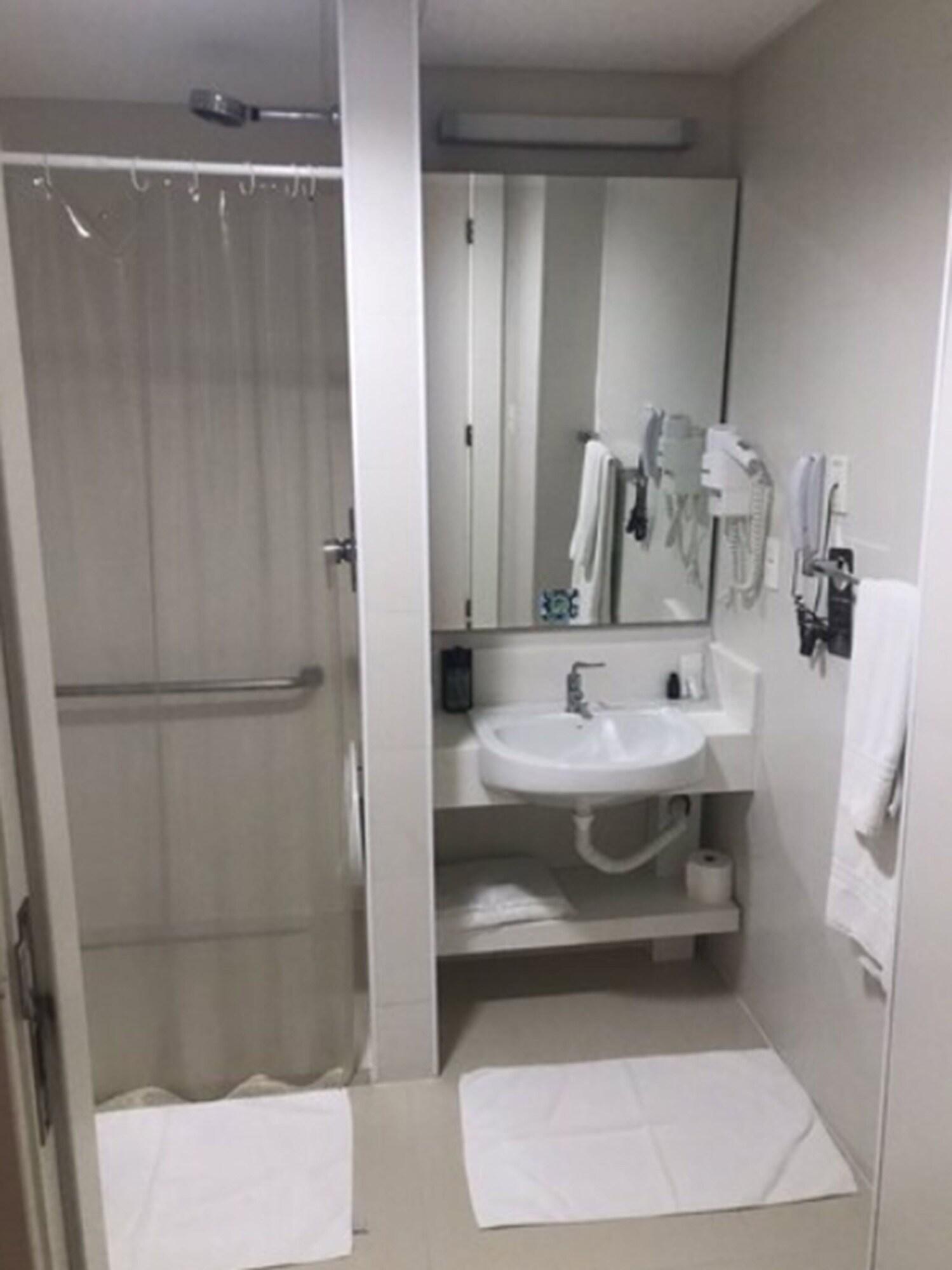 Delmond Hotel Κουιαμπά Εξωτερικό φωτογραφία